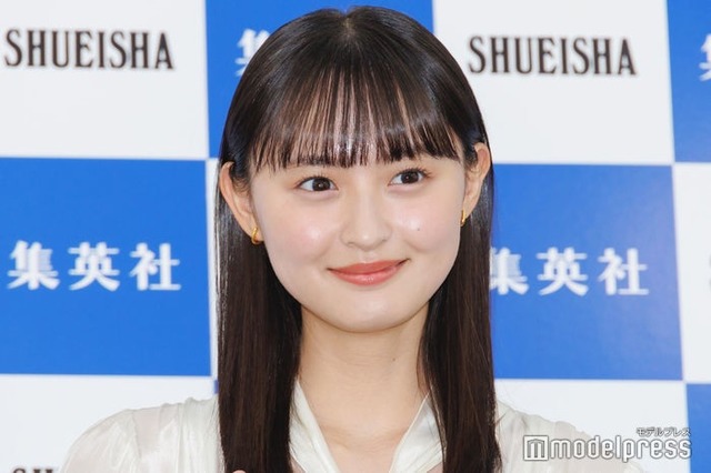 1st写真集「可憐」メディア向け発売記念会見に出席した遠藤さくら（C）モデルプレス