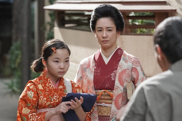 澤井梨丘、水川あさみ「ブギウギ」第4話（C）NHK