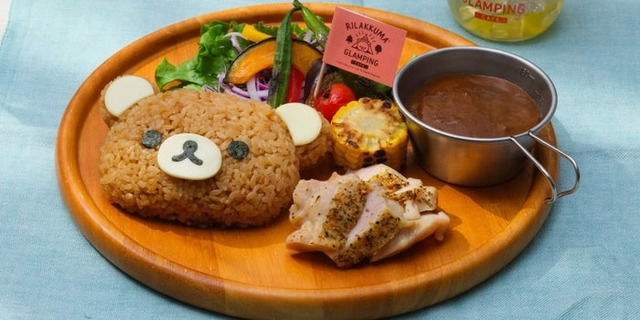 キャンプカレープレート／提供画像