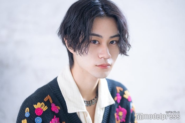モデルプレスのインタビューに応じた浅間力輝さん（C）モデルプレス