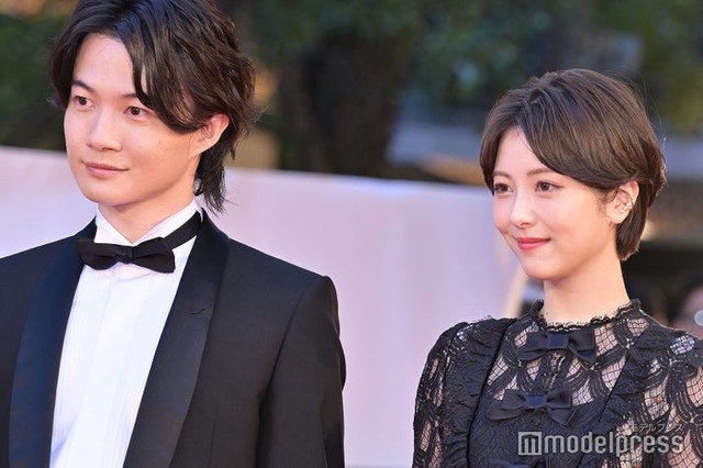 神木隆之介、浜辺美波（C）モデルプレス