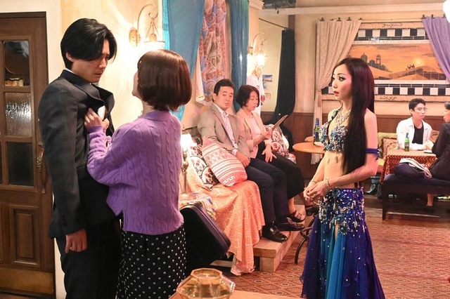 毎熊克哉、生見愛瑠、木南晴夏「セクシー田中さん」第2話より（C）日本テレビ