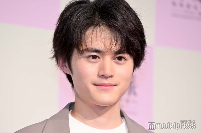 「印象派 モネからアメリカへ ウスター美術館所蔵」記者発表会に出席した鈴鹿央士（C）モデルプレス