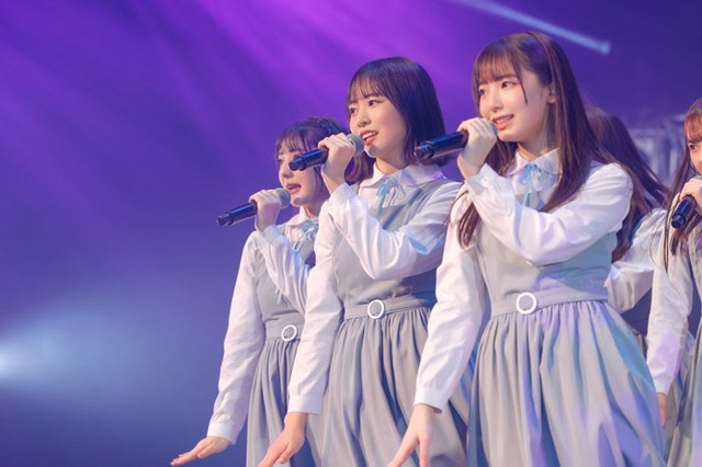 日向坂46「新参者 LIVE at THEATER MILANO-Za」（C）Seed & Flower LLC