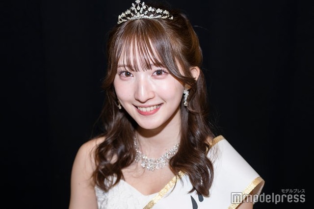 「ミス立教コンテスト2023」グランプリを受賞した橋本華歩さん（C）モデルプレス