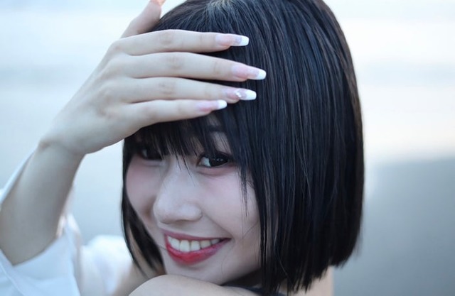 モデルプレスのインタビューに応じた中村梨楽さん（提供写真）