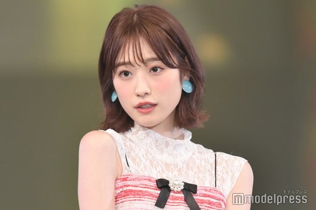 ショートボブヘアの高橋ひかる（C）モデルプレス