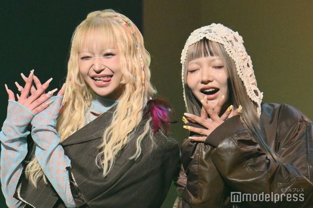 コノリリ（コノミ、ライリー）（C）モデルプレス