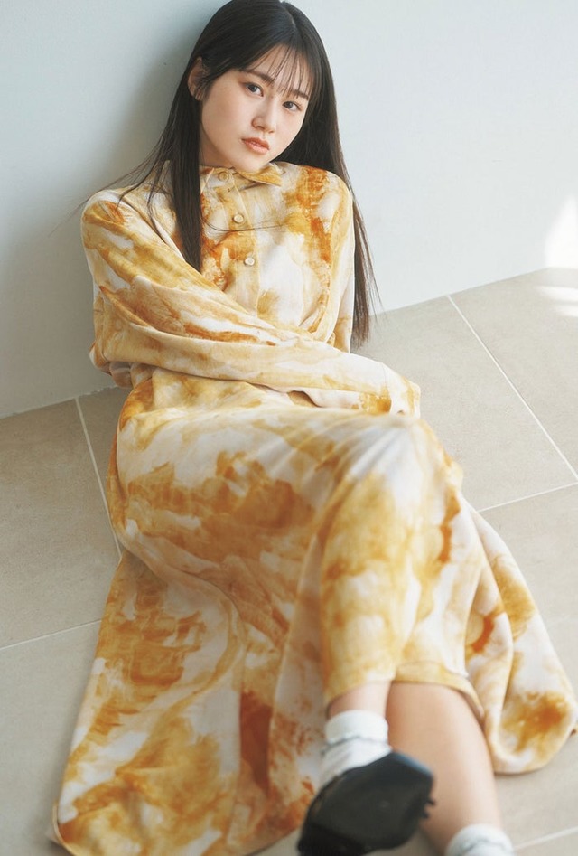 向井純葉「blt graph.vol.96」ローソンエンタテインメント購入特典ポストカード（提供写真）