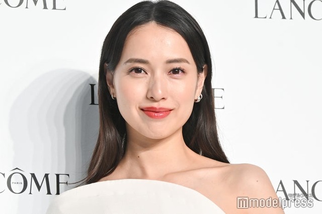 新製品発表会に出席した戸田恵梨香（C）モデルプレス
