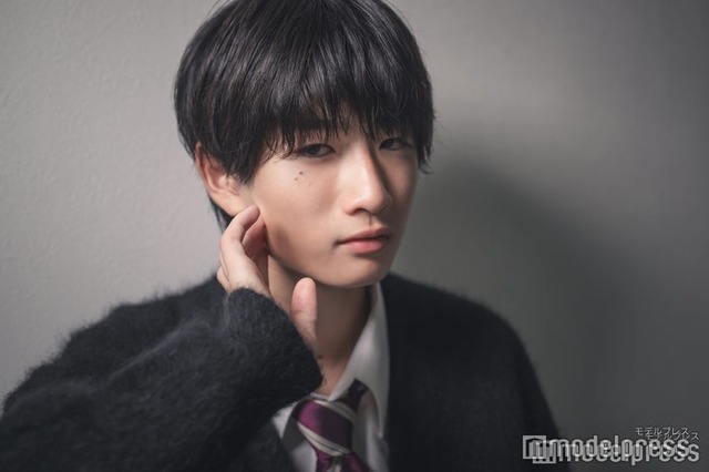 モデルプレスのインタビューに応じた岩瀬琥蒼さん（C）モデルプレス