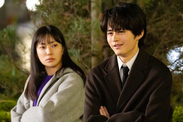 菅野美穂、鈴鹿央士「ゆりあ先生の赤い糸」第6話より（C）テレビ朝日