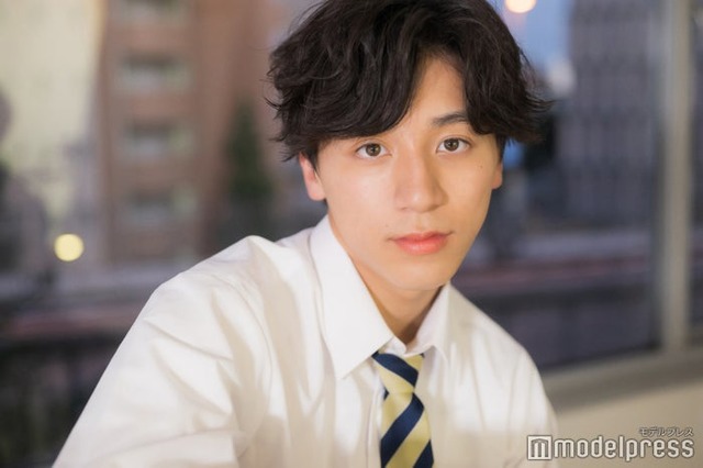 モデルプレスのインタビューに応じた佐久間魁生さん（C）モデルプレス
