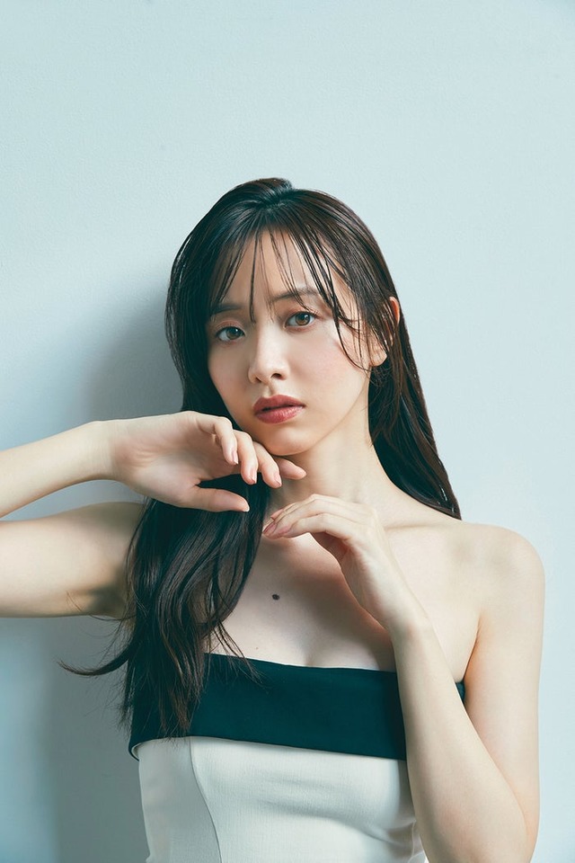 森香澄／撮影：三瓶康友「FRIDAY」2023年11月24日（金）発売号より