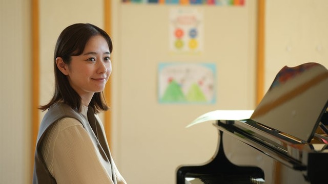 堀田真由「たとえあなたを忘れても」第6話より（C）ABCテレビ