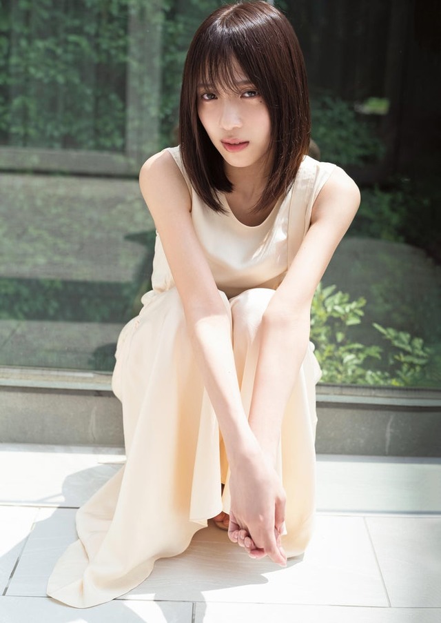 新雑誌「VOICE VISTA magazine」（講談社）に登場する花宮初奈／撮影：佐藤裕之