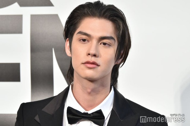 「GQ MEN OF THE YEAR 2023」フォトコール＆トークセッションに登壇したブライト（C）モデルプレス