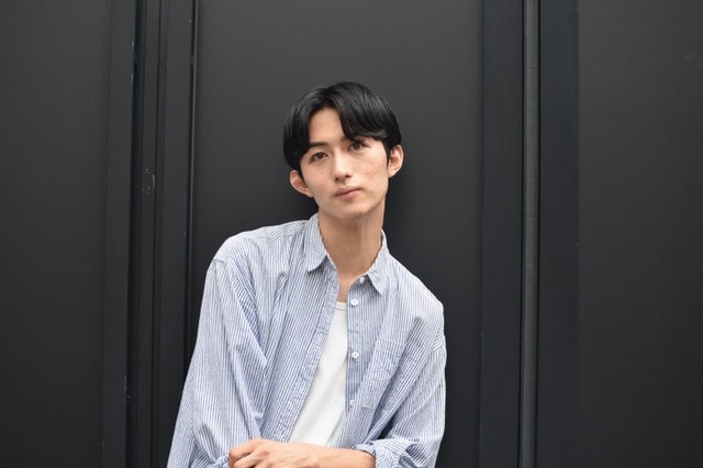 モデルプレスのインタビューに応じた佐藤太一さん（提供写真）