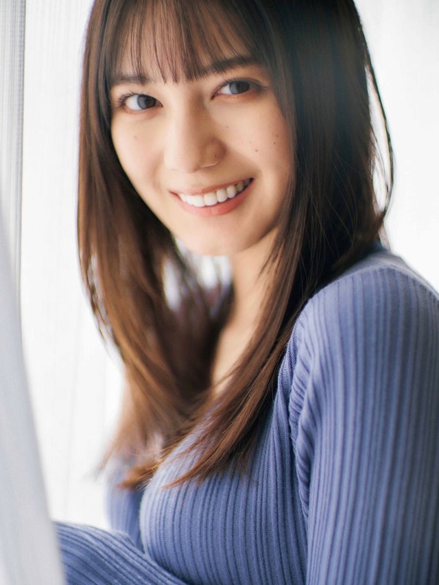 「TRIANGLE magazine 02 」小坂菜緒cover（講談社）撮影／中村和孝