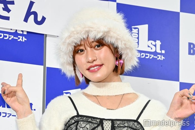 カレンダー発売記念イベントに登場した王林（C）モデルプレス