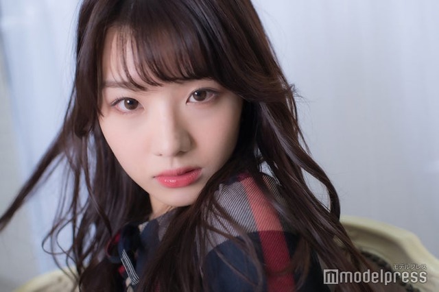 モデルプレスのインタビューに応じた木村朱里さん（C）モデルプレス