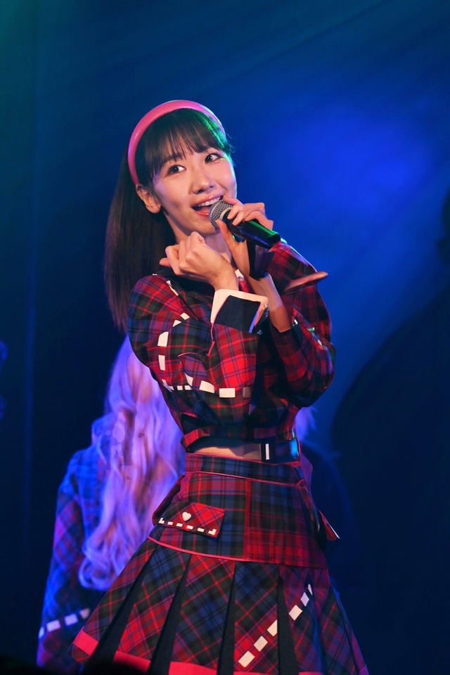 柏木由紀「AKB48劇場18周年特別記念公演」より（C）AKB48