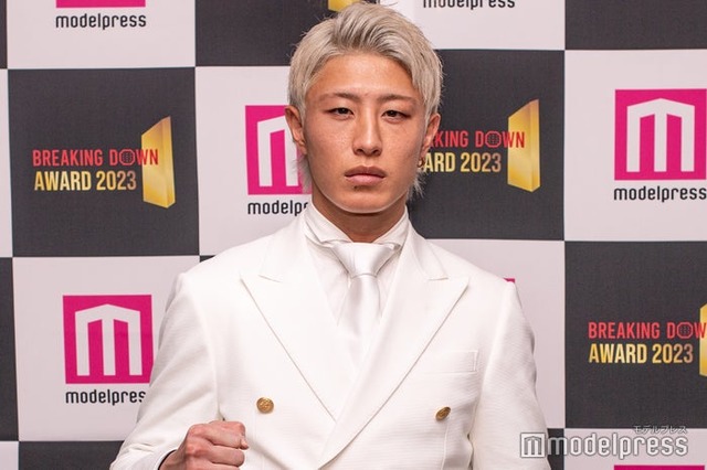 モデルプレスのインタビューに応じた冨澤大智（C）モデルプレス