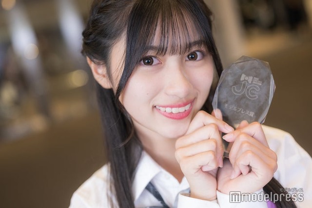 「JCミスコン2023」でモデルプレス賞に輝いたひまりんさん（C）モデルプレス
