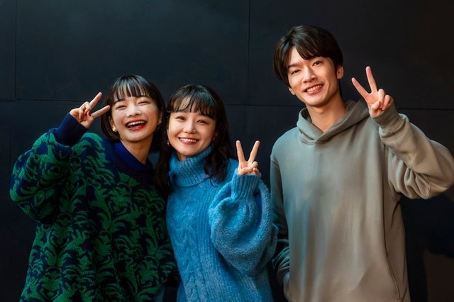 見上愛、奈緒、深澤辰哉（C）関西テレビ