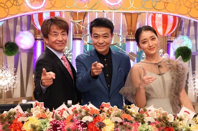 堀内健、中山秀征、池田美優（C）フジテレビ