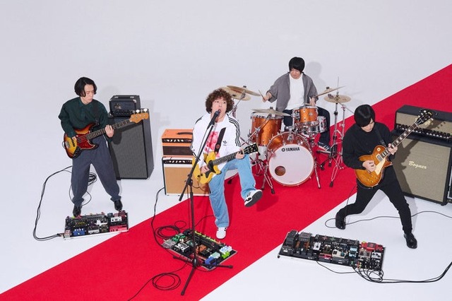 KANA-BOON／左から：遠藤昌巳、谷口鮪、小泉貴裕、古賀隼斗（提供写真）