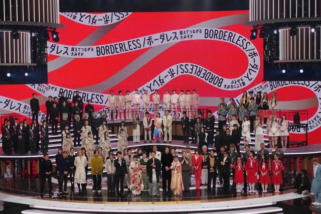 オープニング「第74回NHK紅白歌合戦」（C）NHK