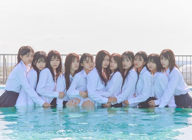 乃木坂46 5期生写真集より／撮影：Sakai De Jun