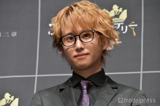 新事業発表イベントに出席した飯田祐基氏（C）モデルプレス