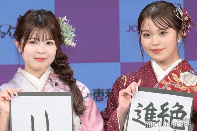 第6期「振袖TEENS」お披露目イベントに出席した折田涼夏、おさき（C）モデルプレス