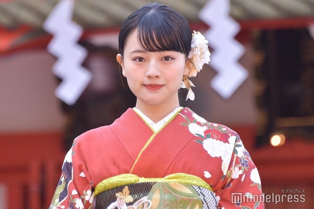 「エイベックス・マネジメント・エージェンシー新春参拝＆晴れ着撮影会」に出席した上坂樹里（C）モデルプレス