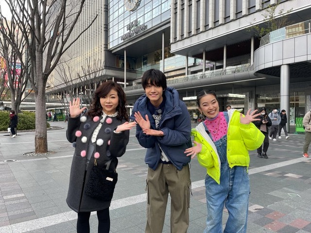 ハイヒール・モモコ、佐野晶哉、萌々（C）読売テレビ