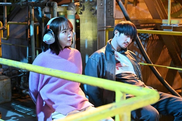 比嘉愛未、ジェシー「新空港占拠」第6話より（C）日本テレビ