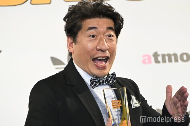 「atmos presents SNEAKER BEST DRESSER AWARD 2024」に登場した寺門ジモン（C）モデルプレス