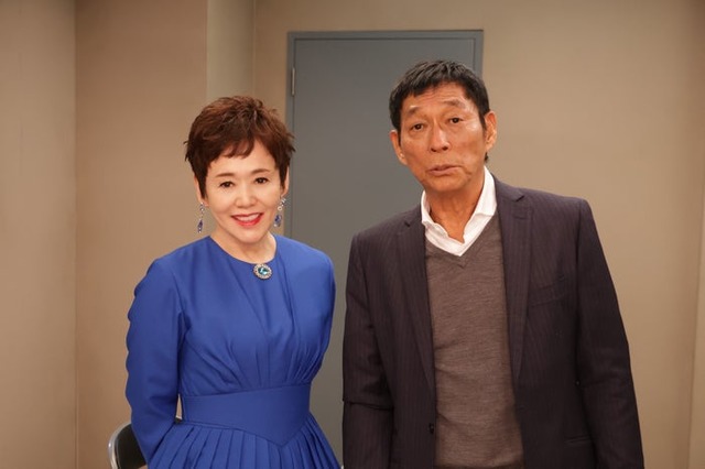大竹しのぶ、明石家さんま（C）フジテレビ
