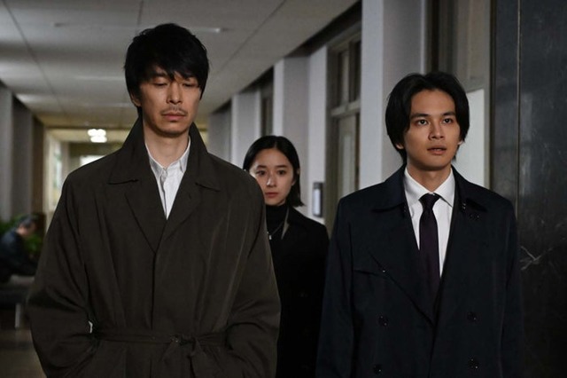 長谷川博己、堀田真由、北村匠海「アンチヒーロー」第1話より（C）TBS