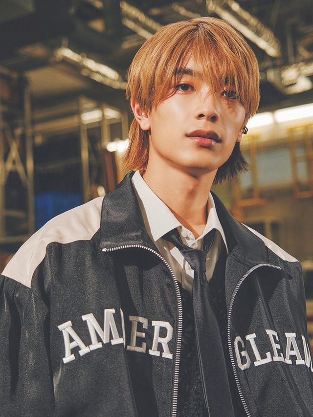 高橋恭平「メンズプレッピー」2024年6月号（C）ヘリテージ