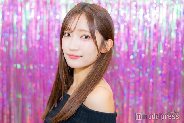 「Rakuten GirlsAward 2024 SPRING／SUMMER」フィッティングに訪れた小川桜花（C）モデルプレス