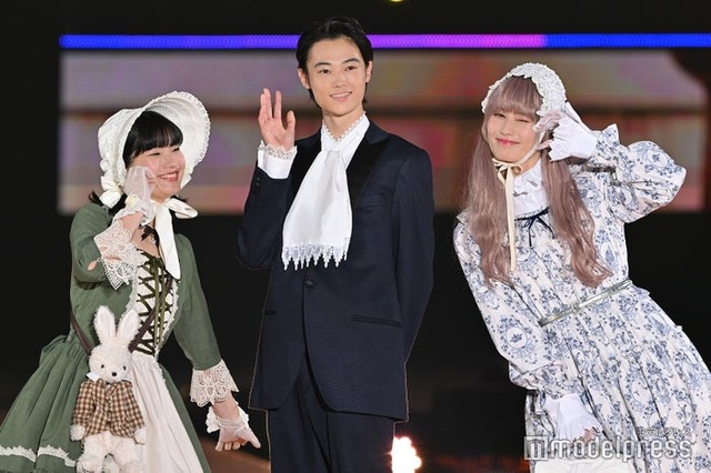 蒔田彩珠・窪塚愛流・橋本愛（C）モデルプレス