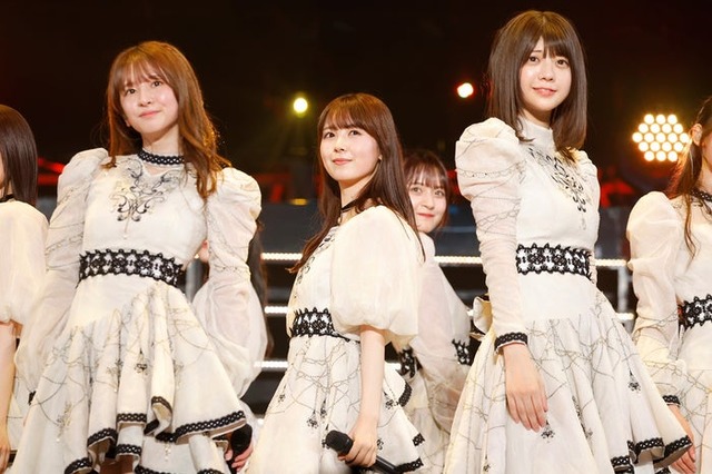 菅原咲月、筒井あやめ、冨⾥奈央「35thSGアンダーライブ」（C）乃木坂46LLC