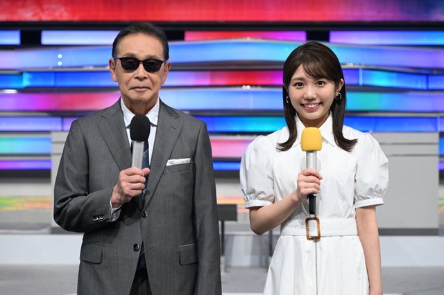 タモリ、鈴木新彩アナウンサー（C）テレビ朝日