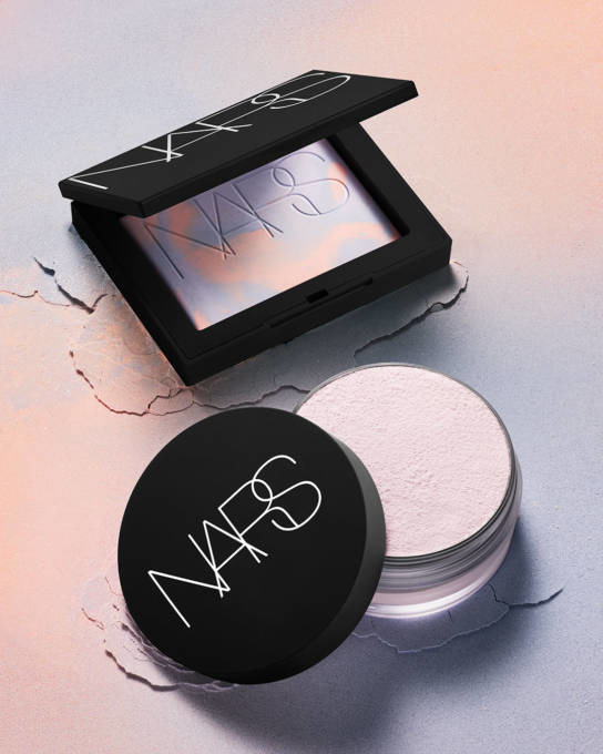 NARS、「ライトリフレクティング プリズマティックパウダー」 待望の新色が数量限定で先行発売