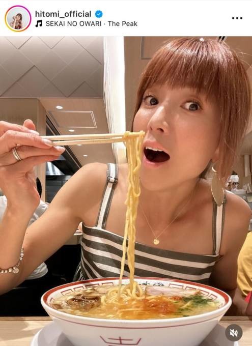 4児の母・hitomi、子供たちとのラーメン堪能SHOTを公開「そんなに頻繁に食べなくなったんだけど…」