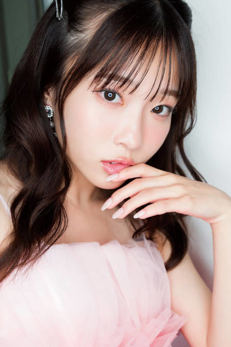 #ババババンビ岸みゆ、キュート＆セクシーな魅力が全開！“夢だった”初の写真集で大胆カットにも挑戦