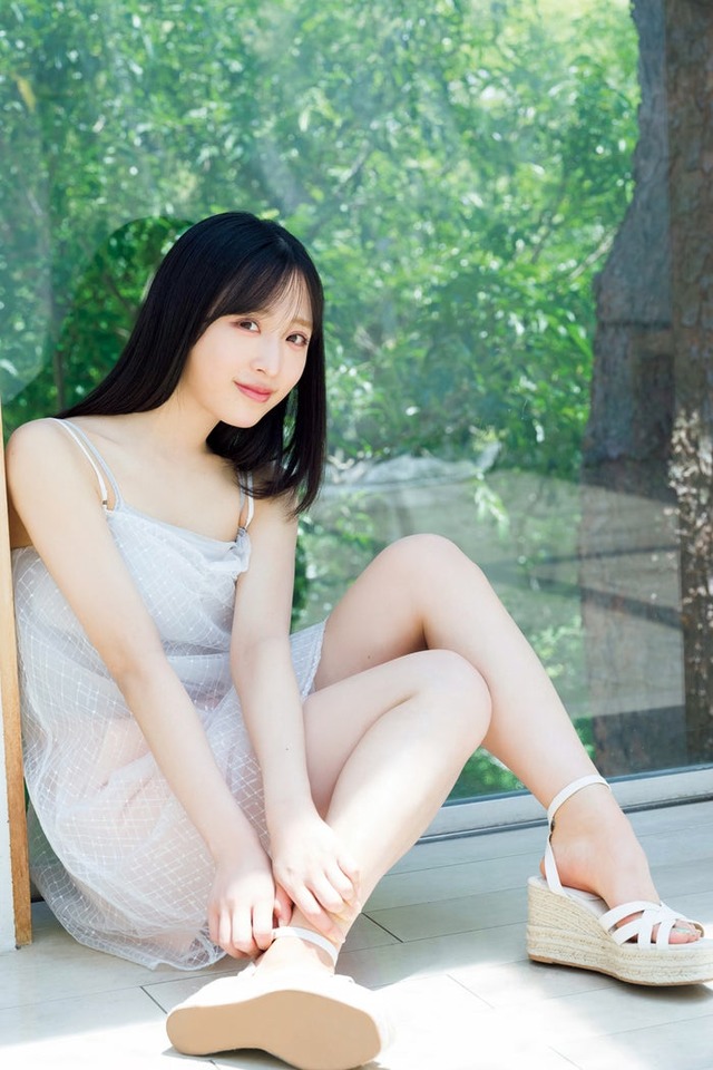 小栗有以（C）光文社／週刊FLASH 写真：Takeo-Dec..